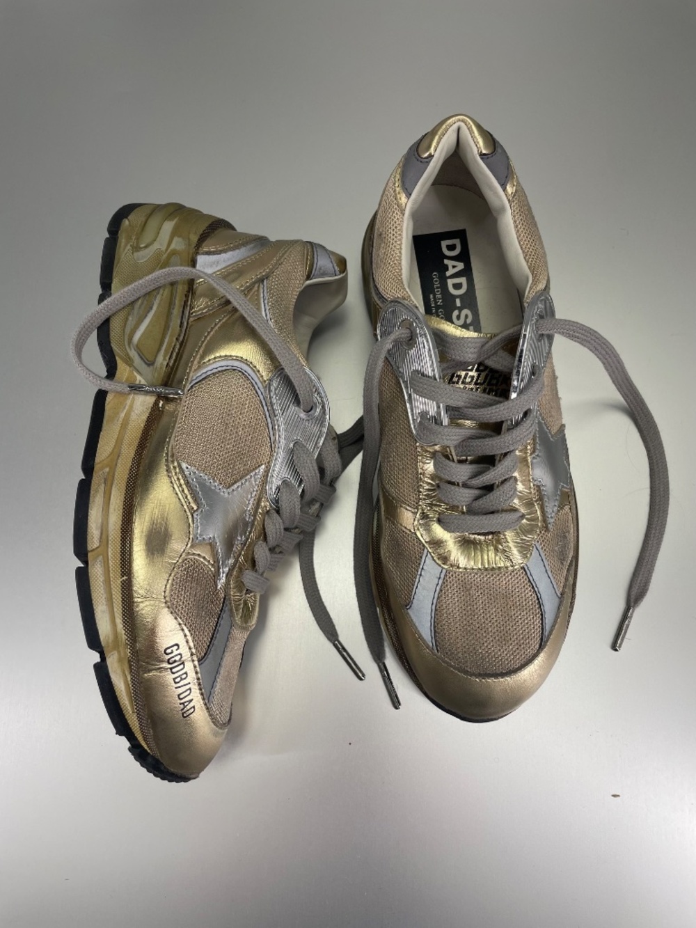 Golden Goose Dad Stars Size 8